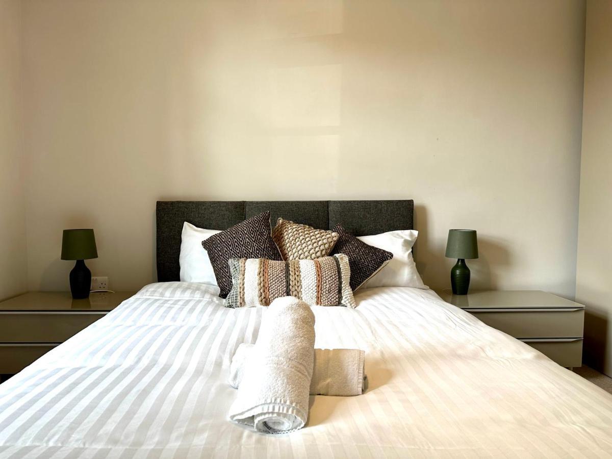 Desirable 2 Bedroom Apartment In Bicester That Sleeps 5 Exterior foto